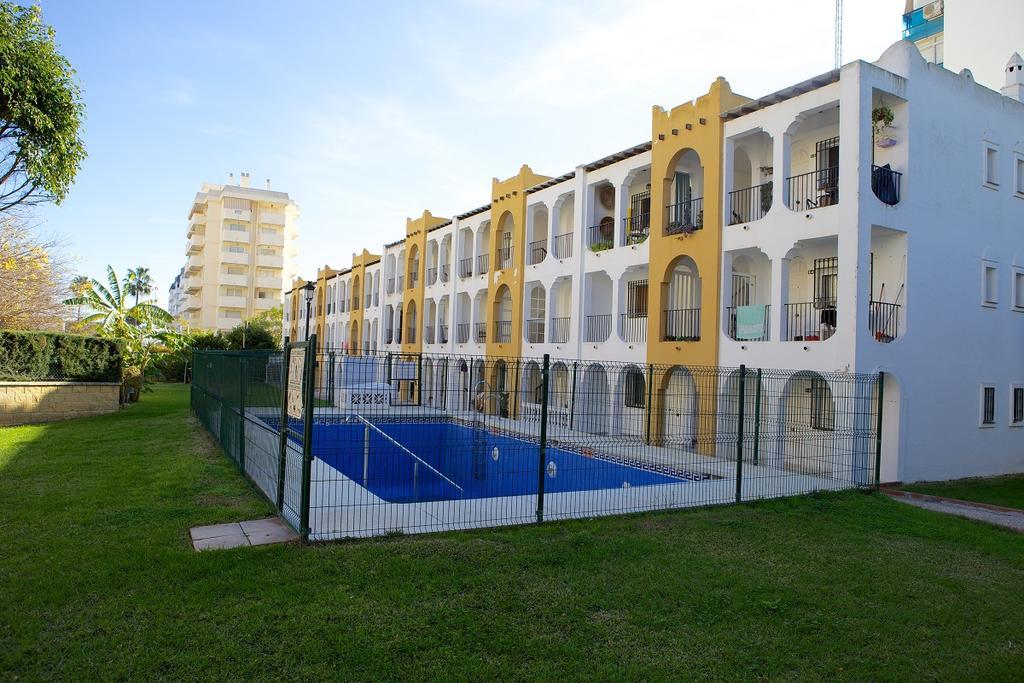 Apartamento Andalucia ベナルマデナ エクステリア 写真