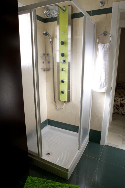 Apartamento Andalucia ベナルマデナ エクステリア 写真